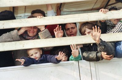bosnia_refugees.jpg